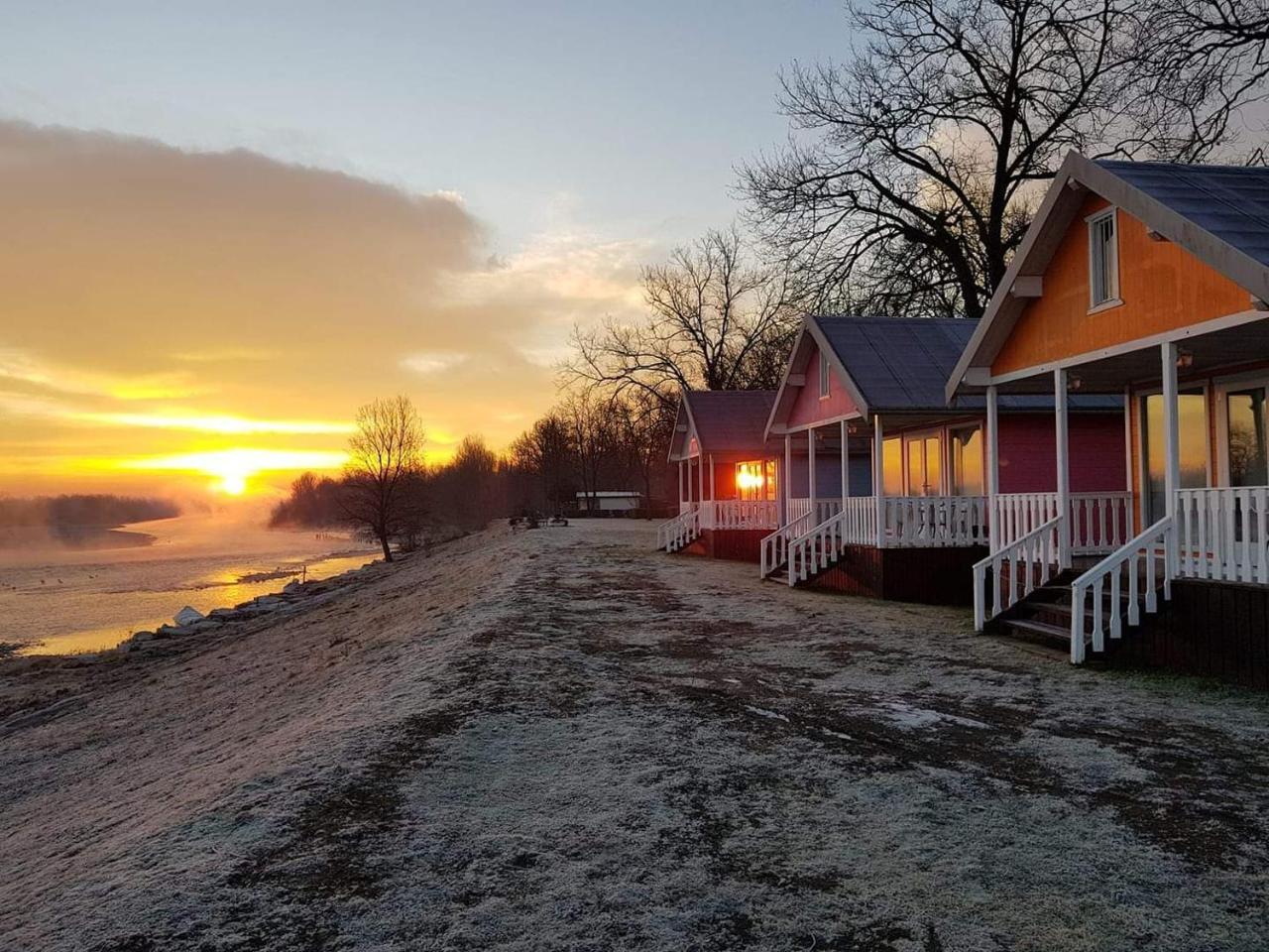 Playa Di Valverde Galliate Екстериор снимка